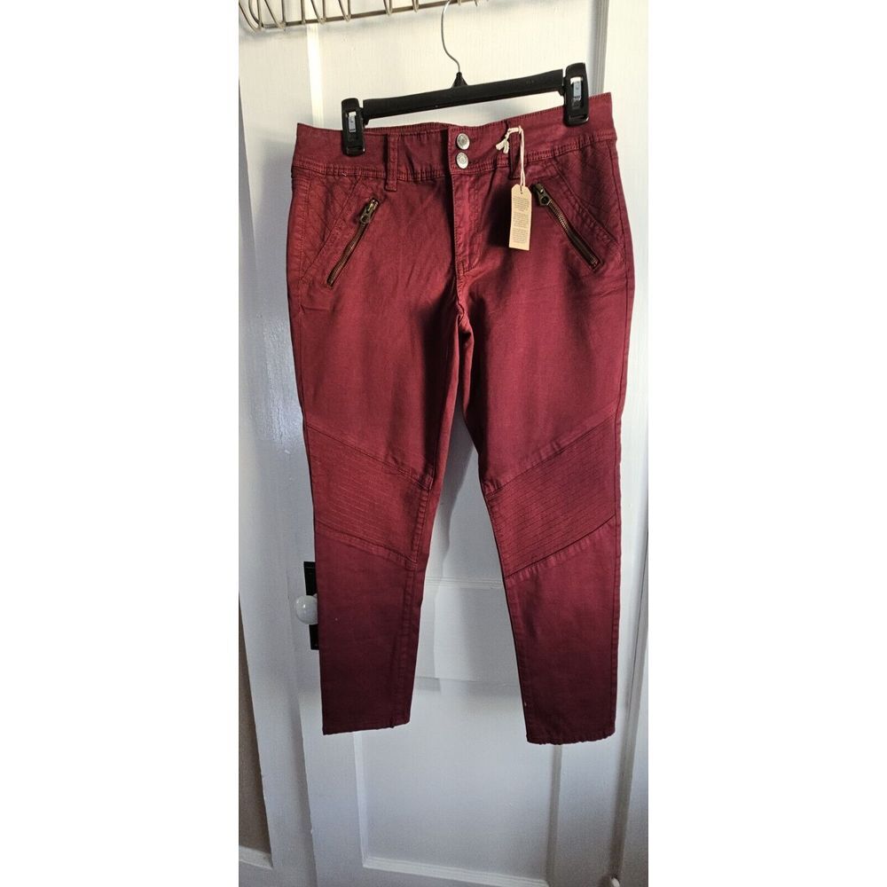 American Eagle Burgundy women Sz 10 SKINNY CROP stretchy zip fly